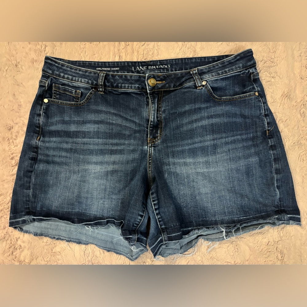 Lane Bryant girlfriend short in size 20
